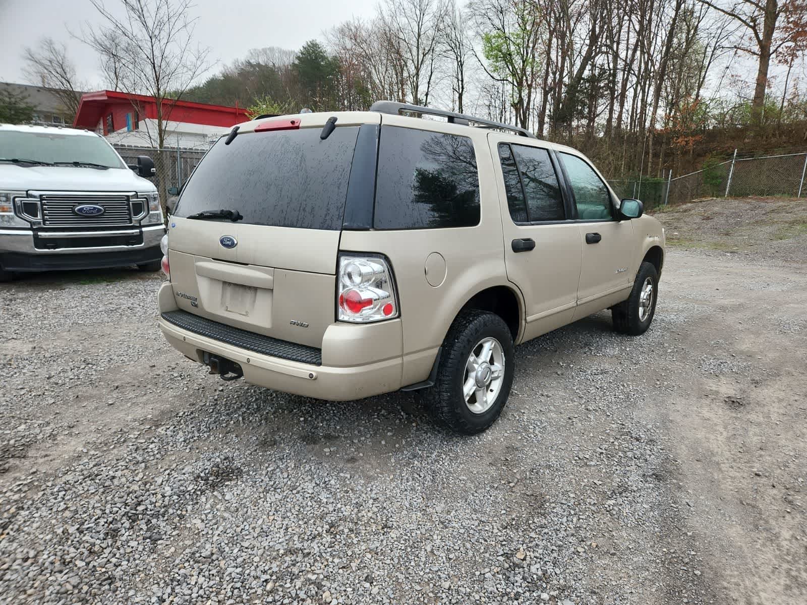2004 Ford Explorer XLT