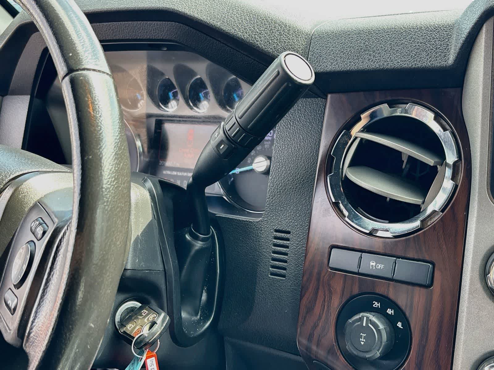 2015 Ford Super Duty F-250 SRW Lariat
