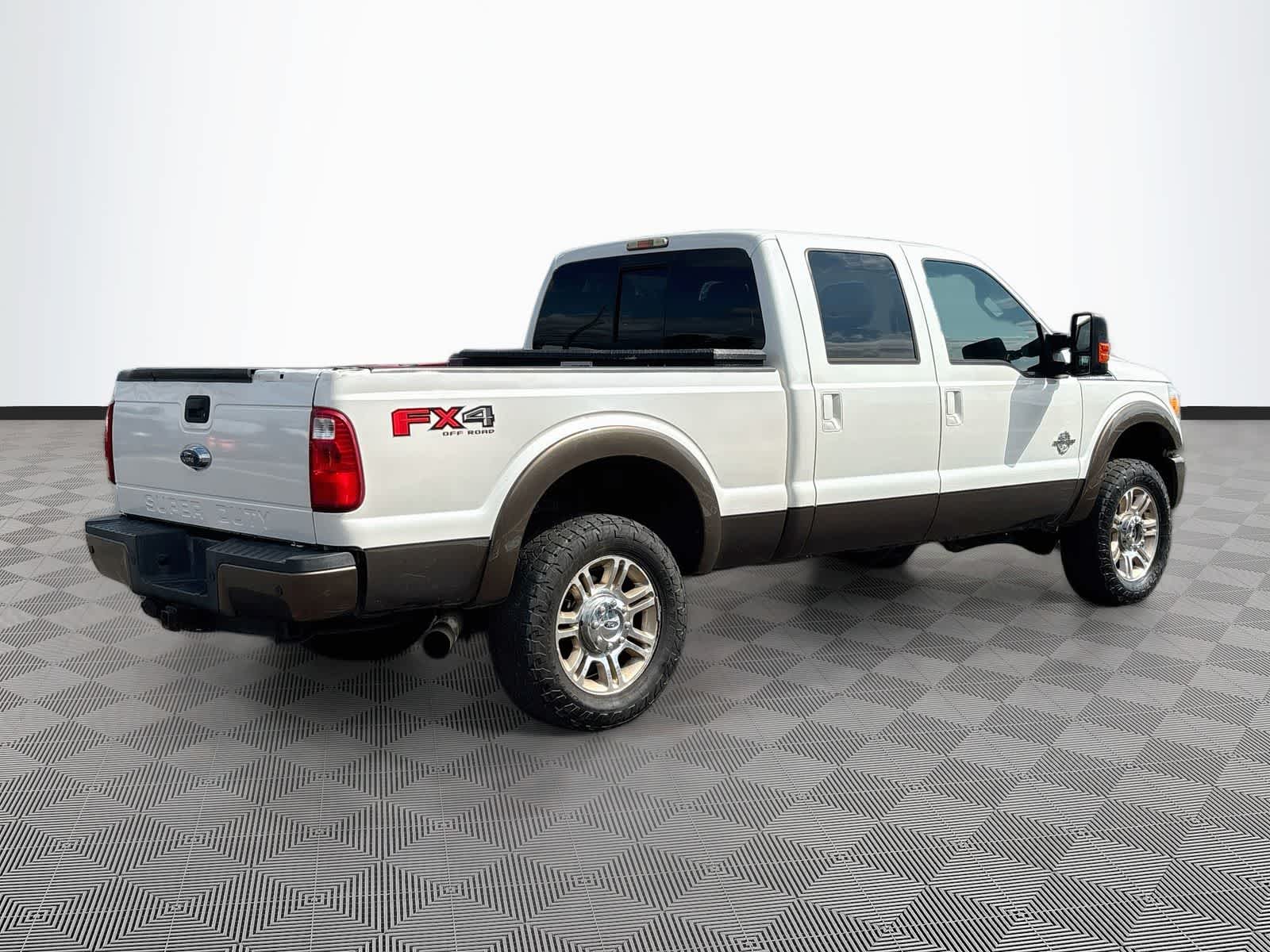 2015 Ford Super Duty F-250 SRW Lariat