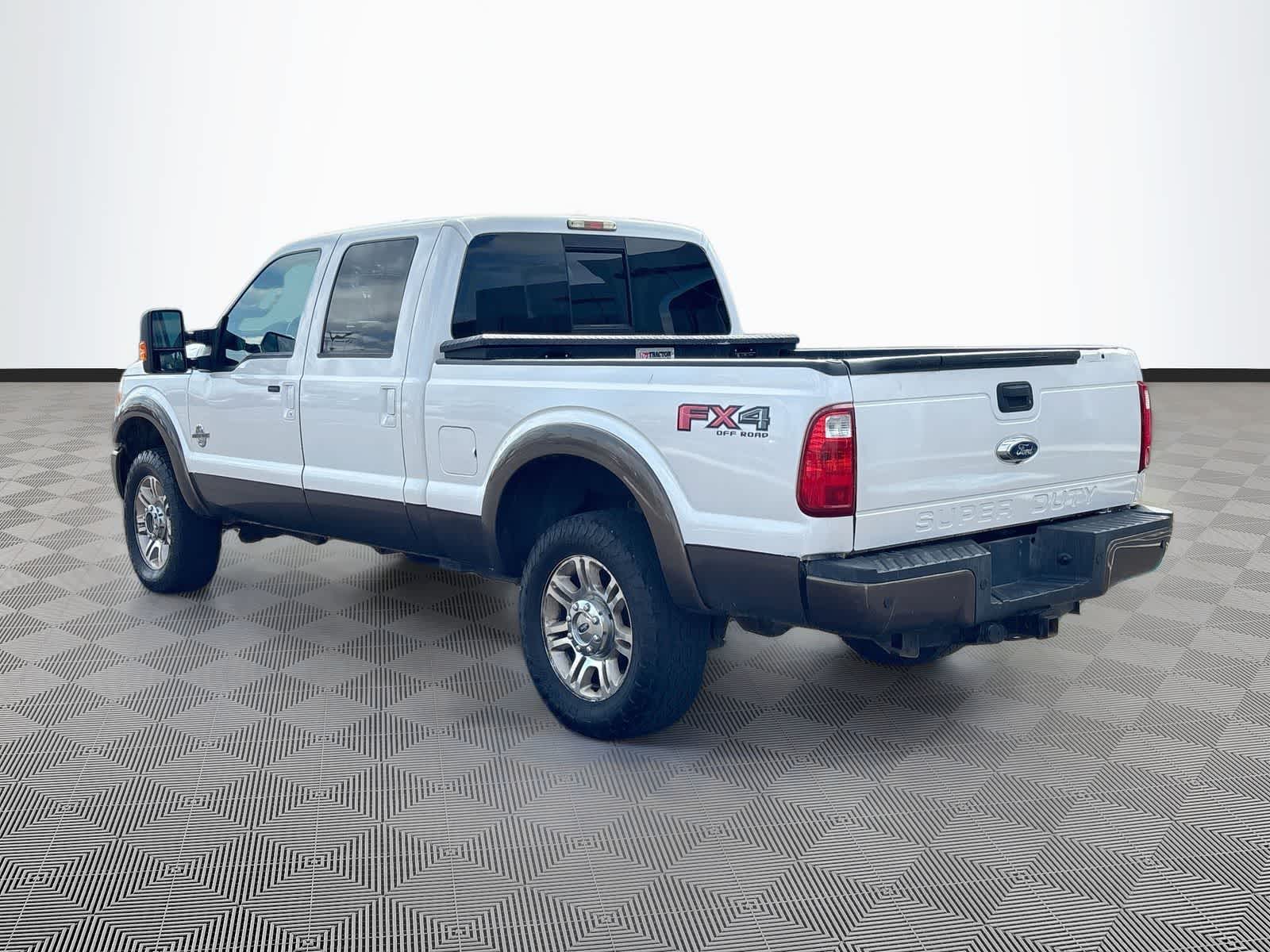 2015 Ford Super Duty F-250 SRW Lariat