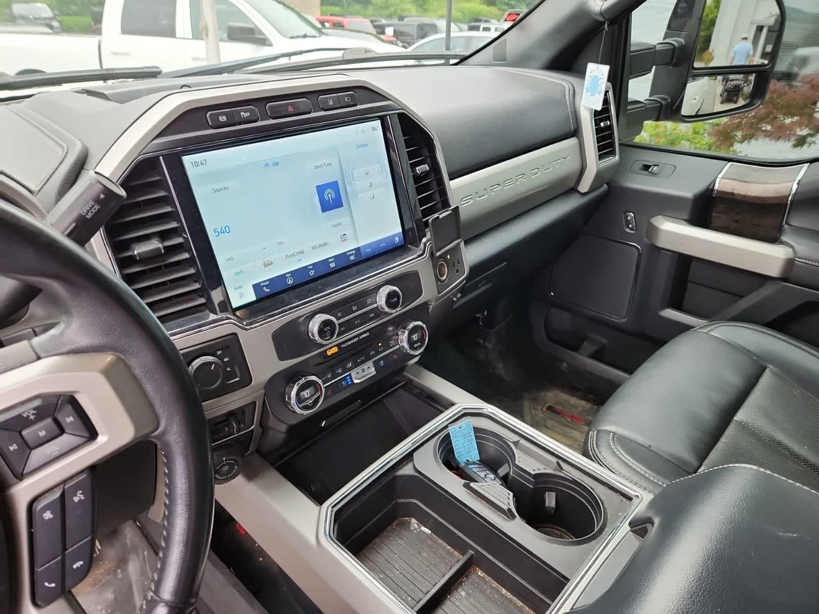2022 Ford Super Duty F-250 SRW LARIAT