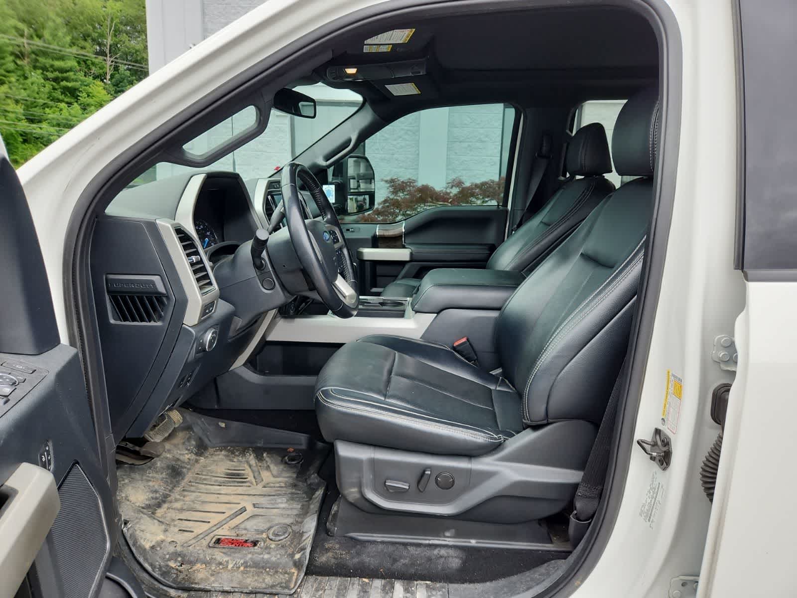 2022 Ford Super Duty F-250 SRW LARIAT