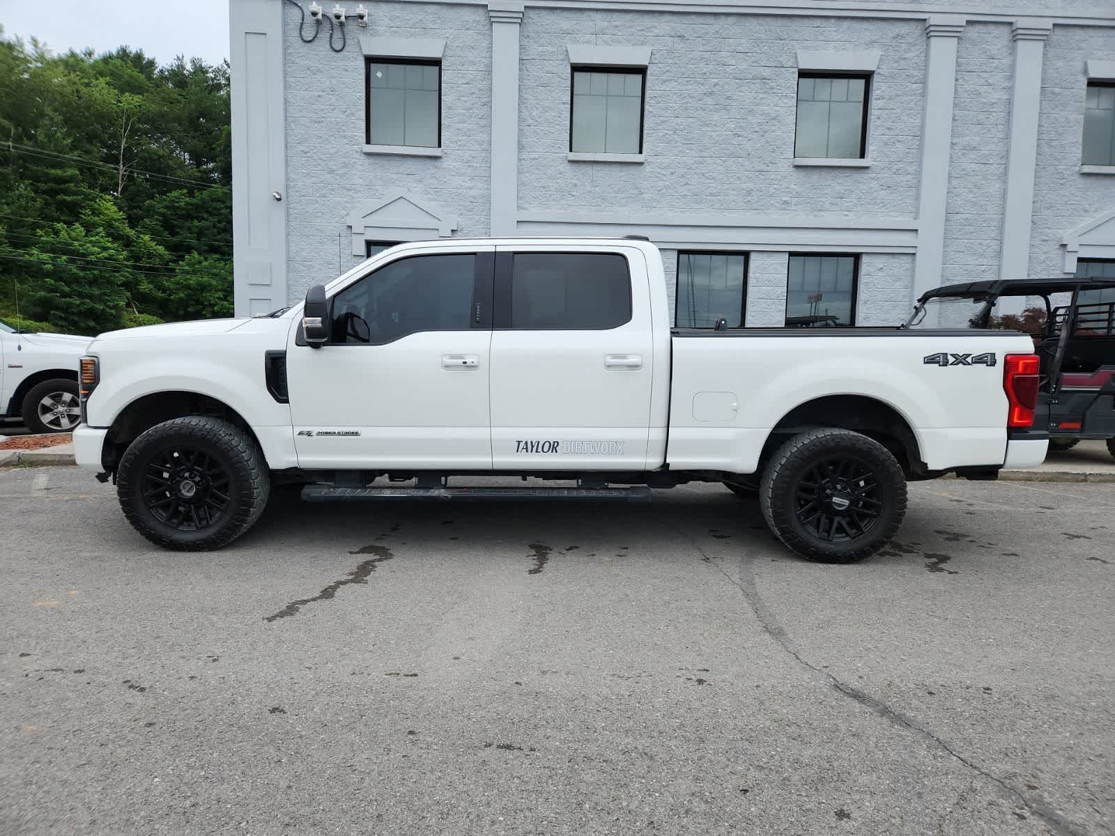 2022 Ford Super Duty F-250 SRW LARIAT