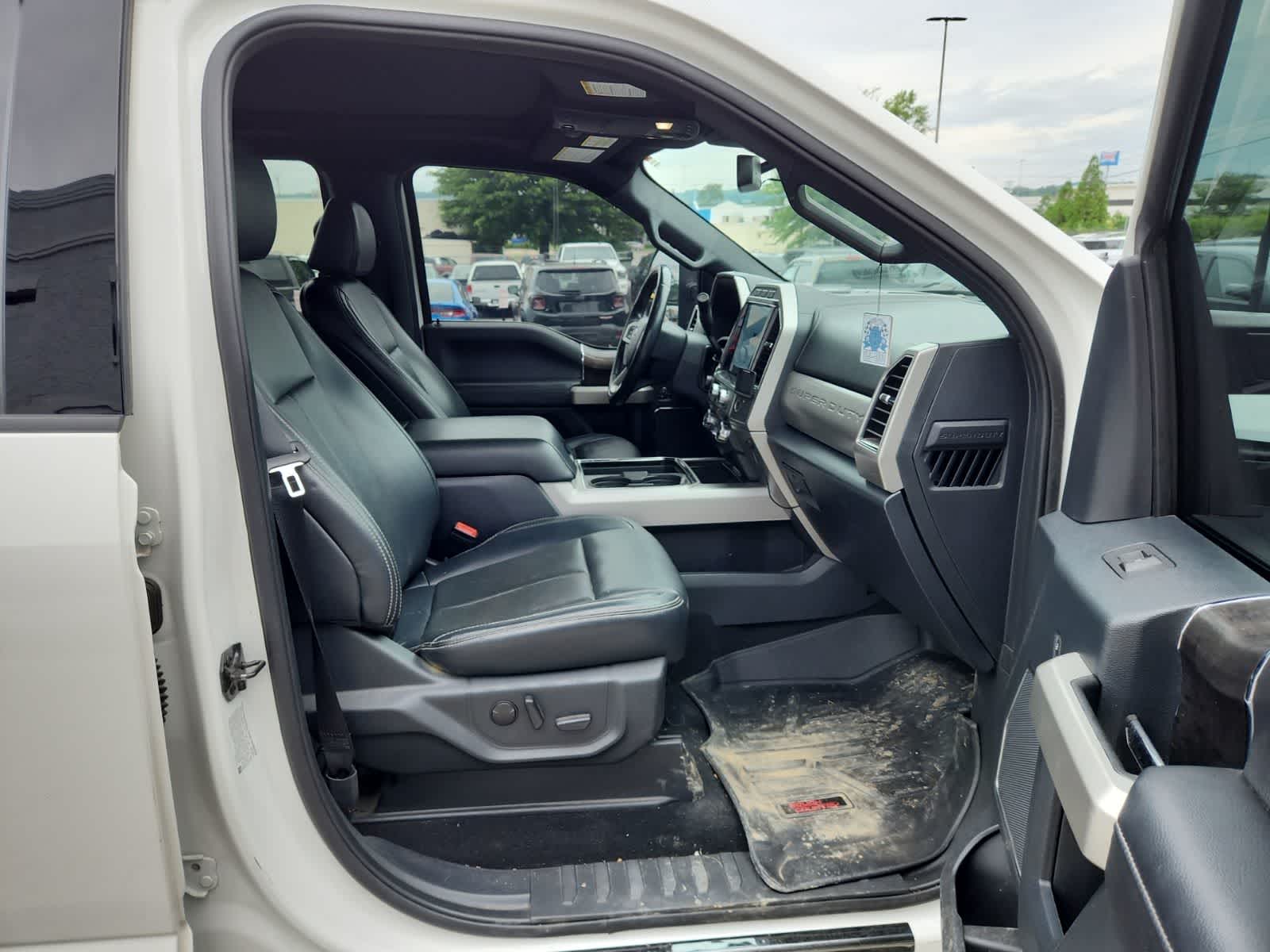 2022 Ford Super Duty F-250 SRW LARIAT