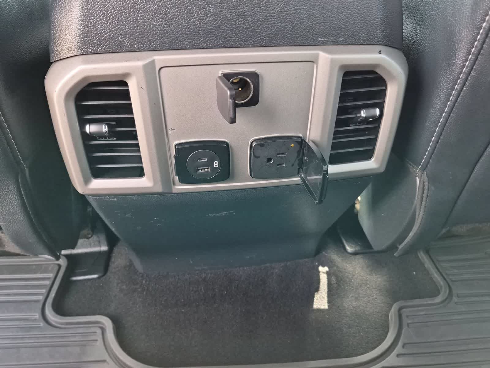 2022 Ford Super Duty F-250 SRW LARIAT