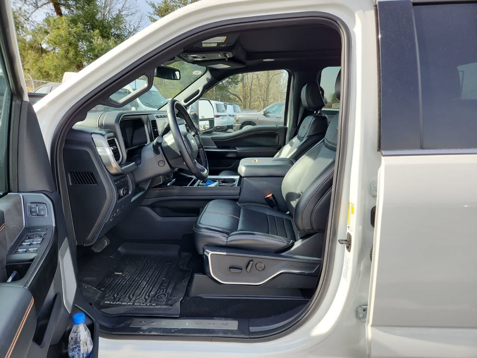 2024 Ford Super Duty F-350 SRW Platinum