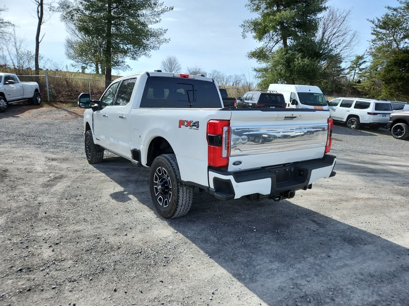 2024 Ford Super Duty F-350 SRW Platinum