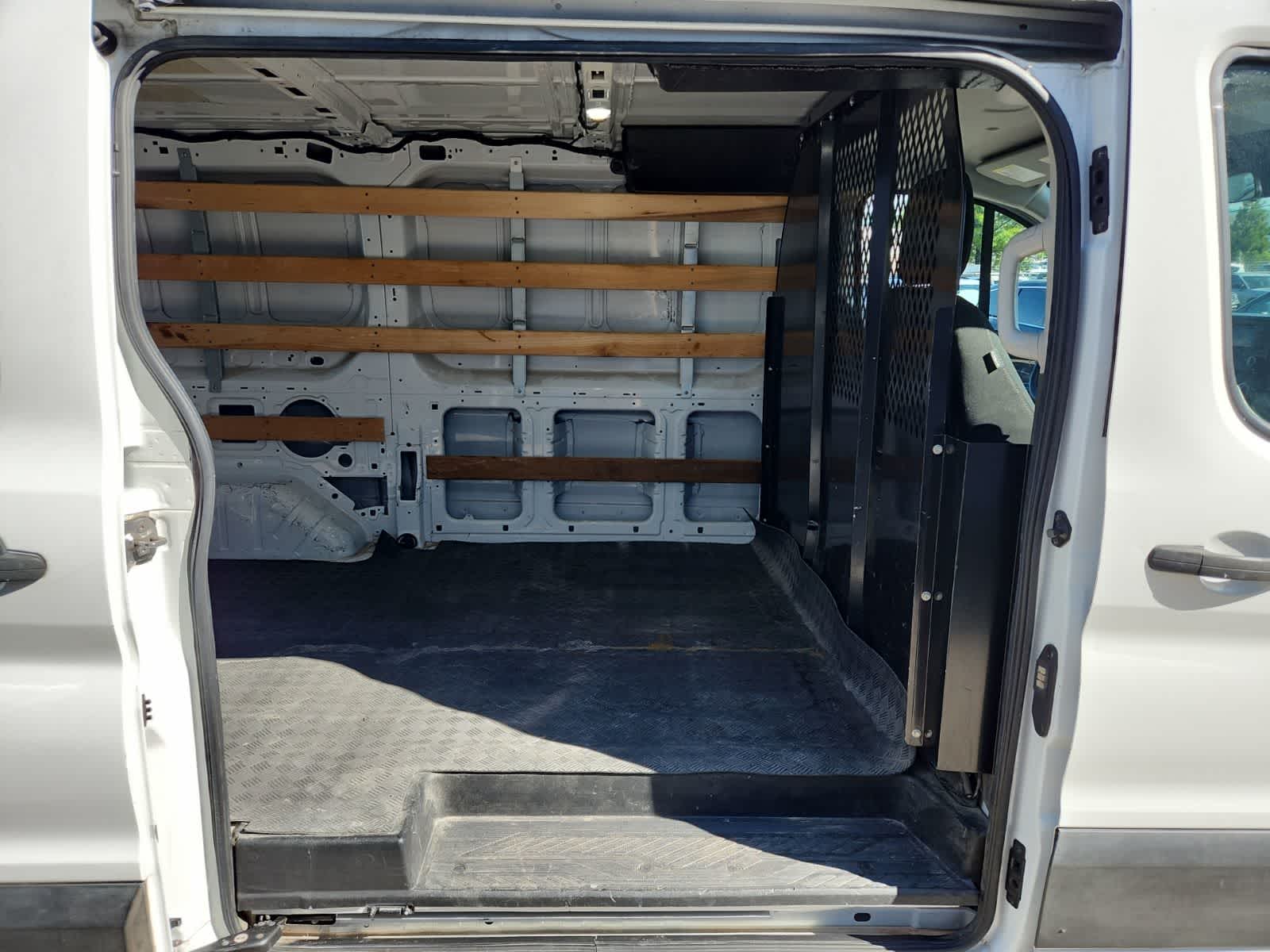 2021 Ford Transit T-250 130' Low Rf 9070 GVWR RWD