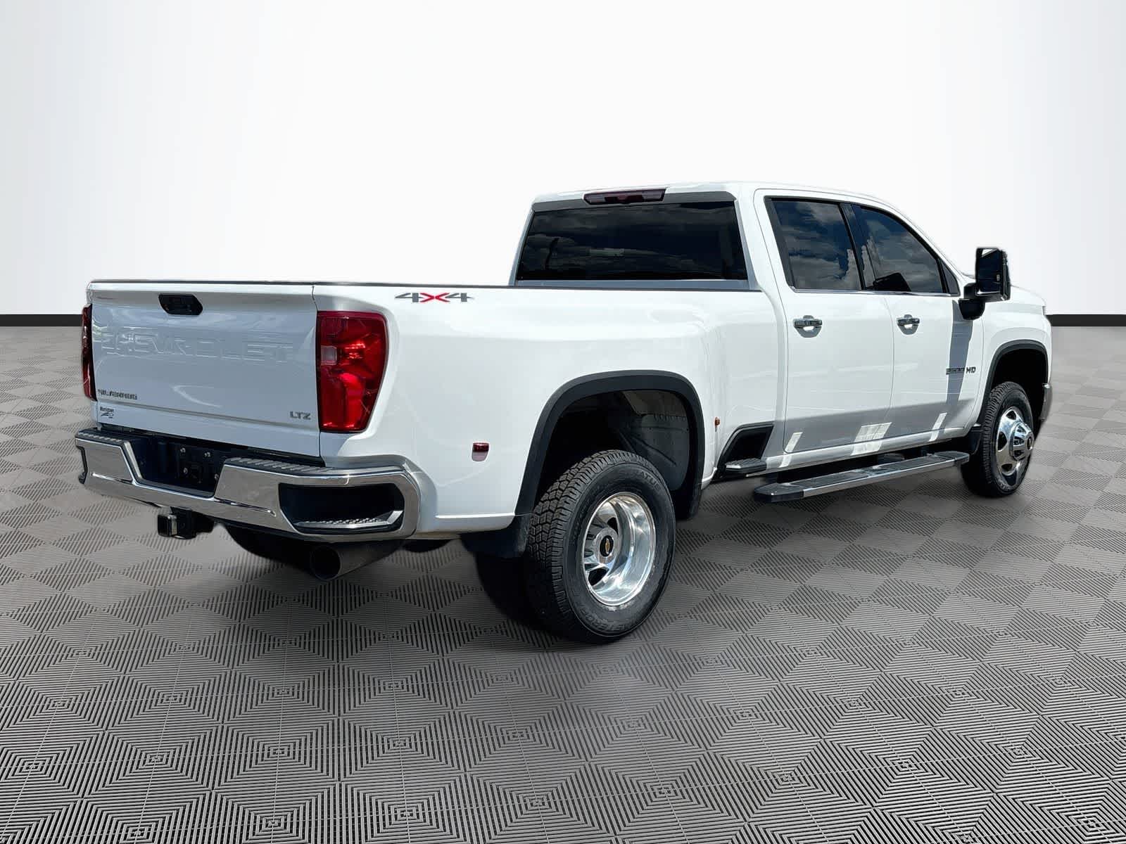 2023 Chevrolet Silverado 3500HD LTZ