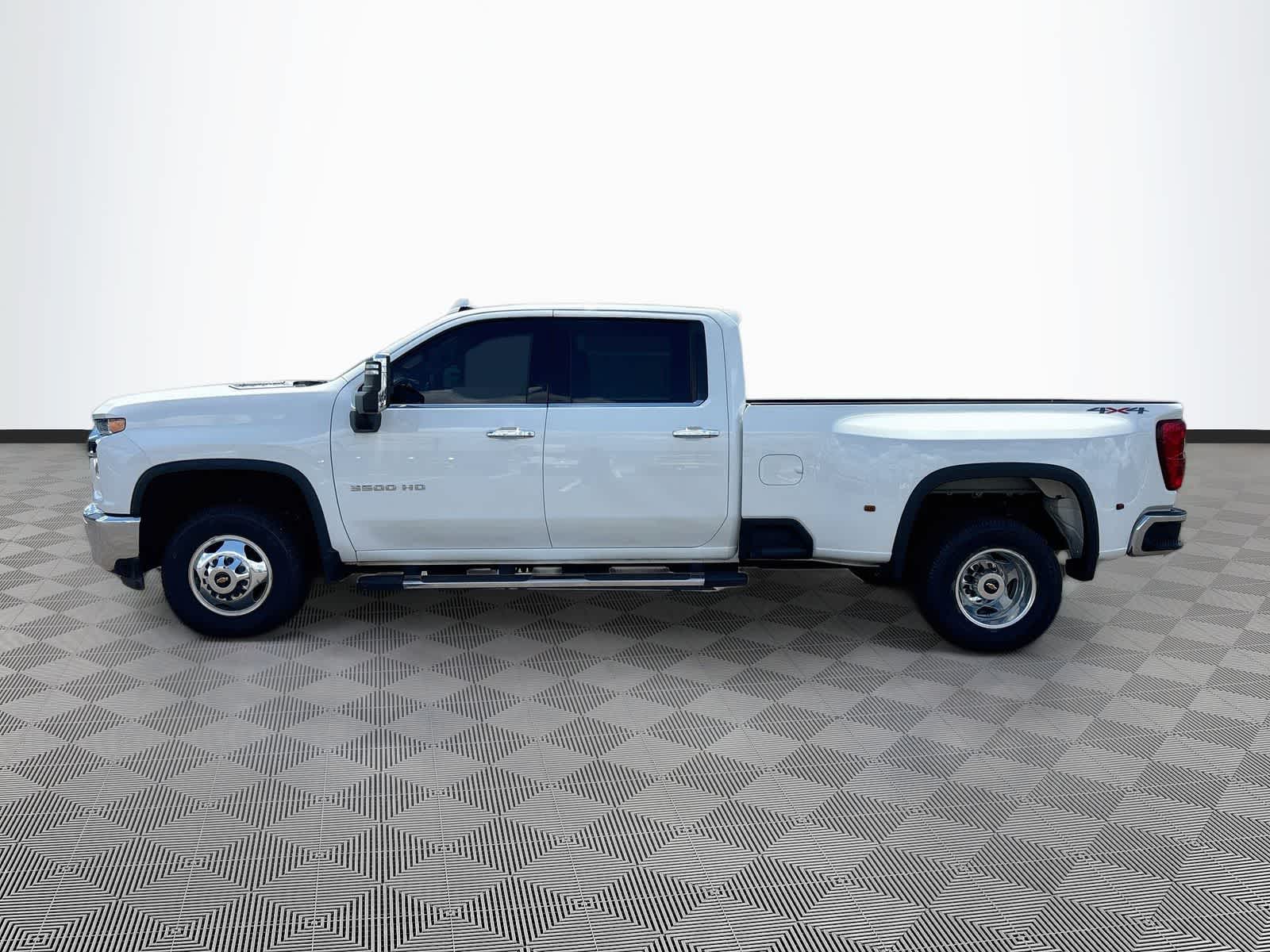2023 Chevrolet Silverado 3500HD LTZ
