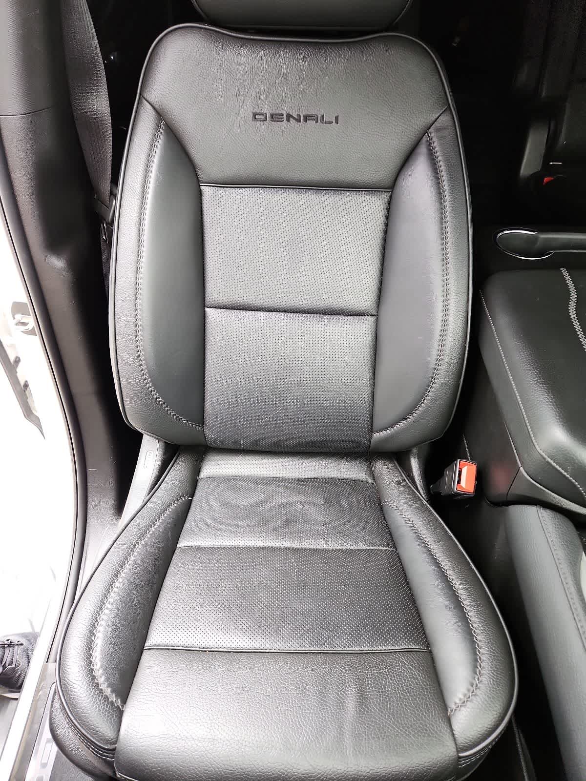 2022 GMC Yukon Denali Denali