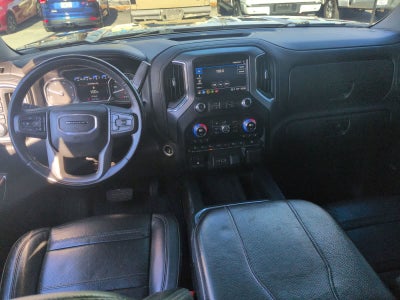 2023 GMC Sierra 2500HD Denali