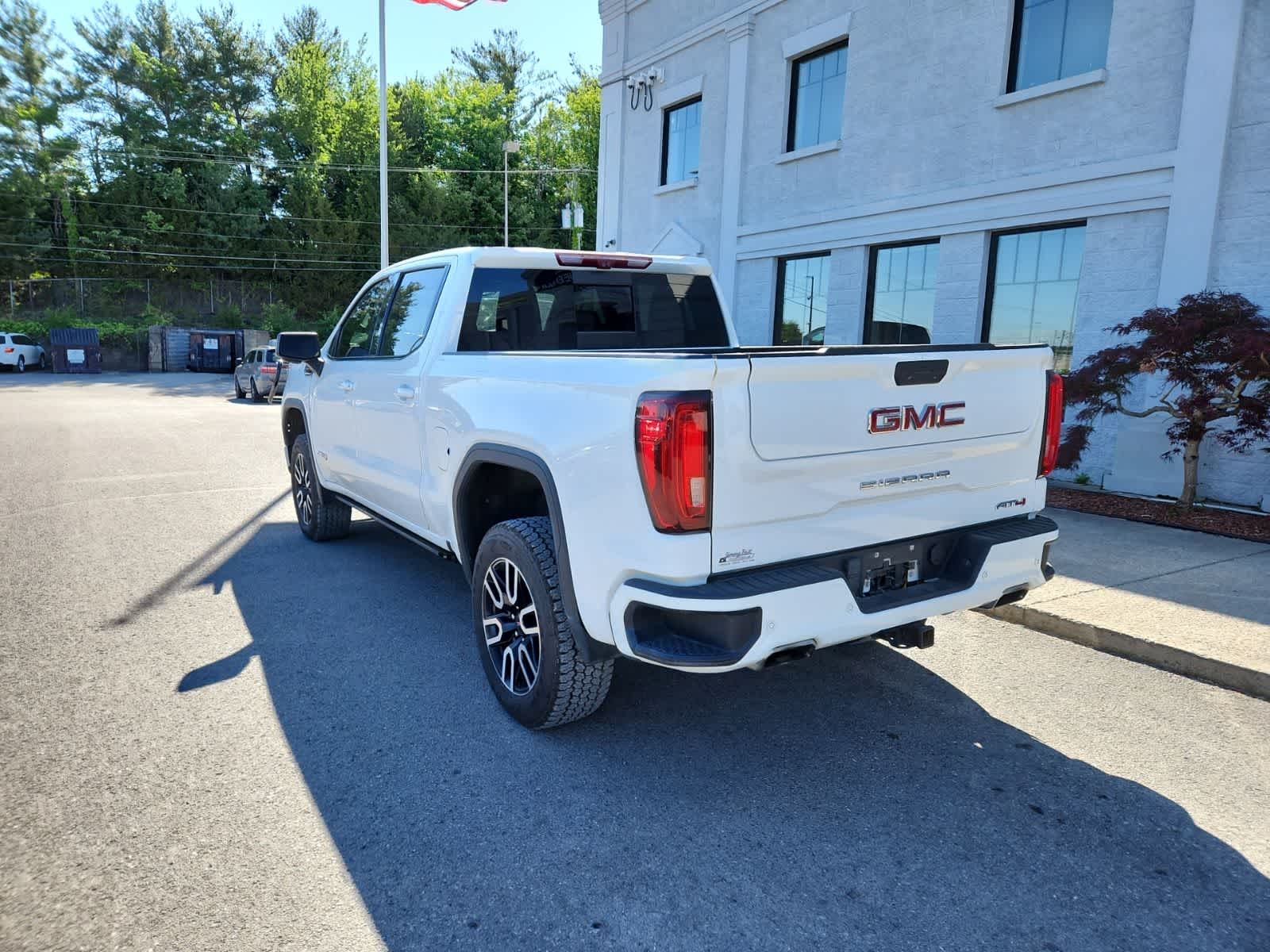 2023 GMC Sierra 1500 AT4