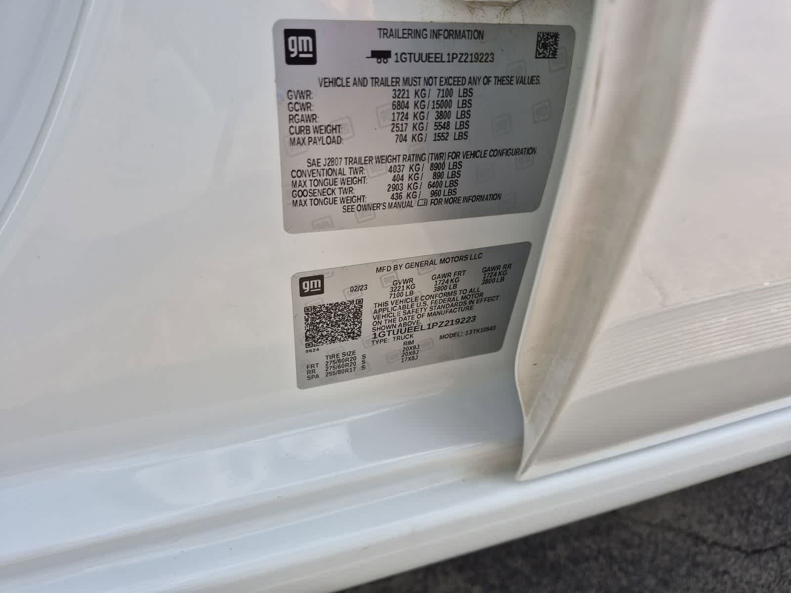 2023 GMC Sierra 1500 AT4