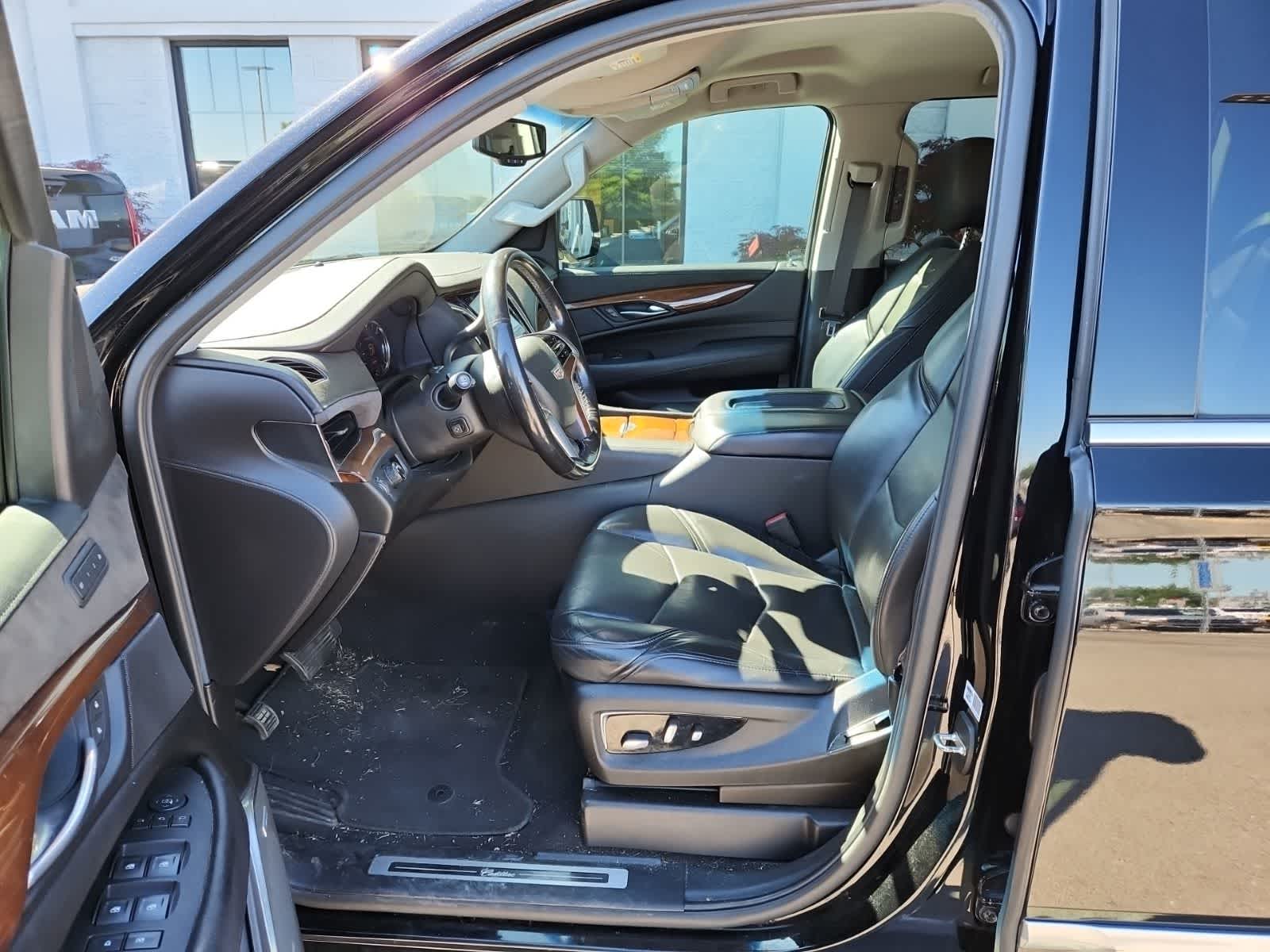 2019 Cadillac Escalade ESV Standard