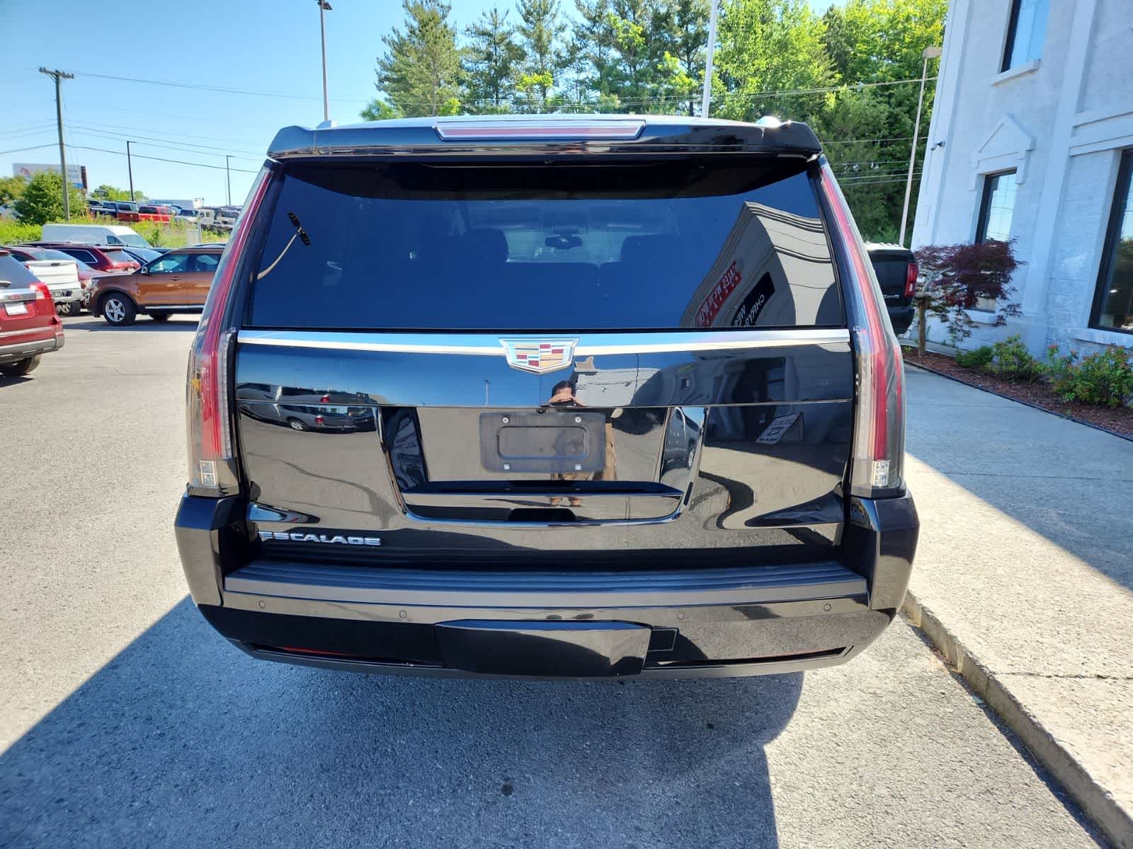 2019 Cadillac Escalade ESV Standard