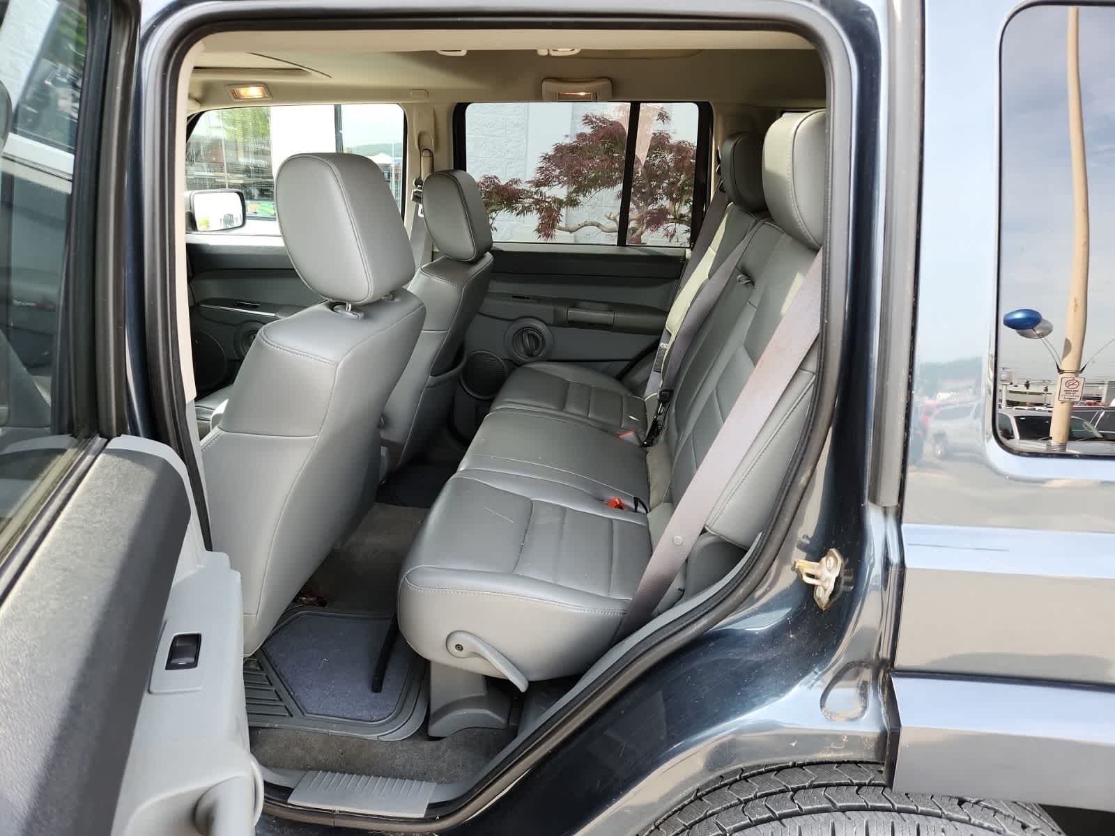 2007 Jeep Commander Sport