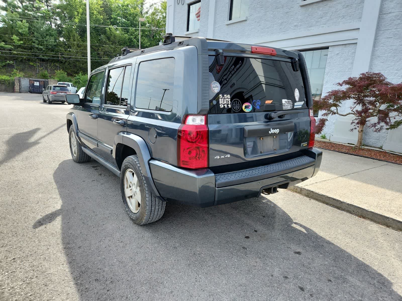 2007 Jeep Commander Sport