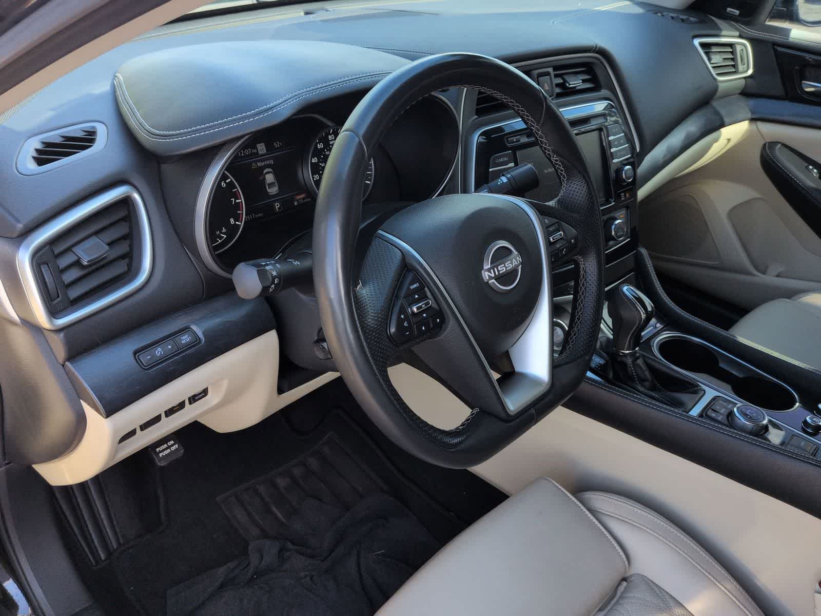 2023 Nissan Maxima Platinum