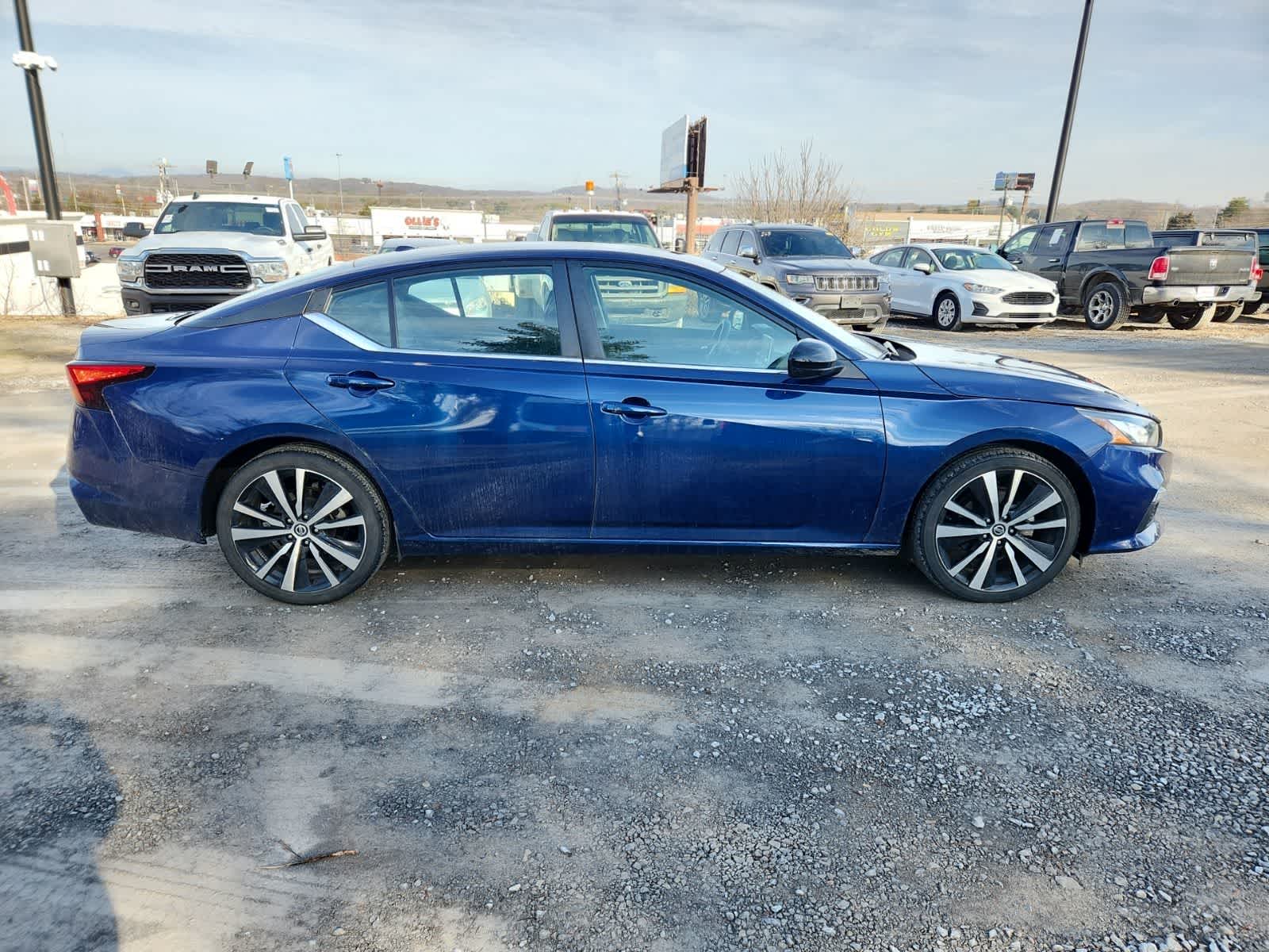 2022 Nissan Altima 2.5 SR