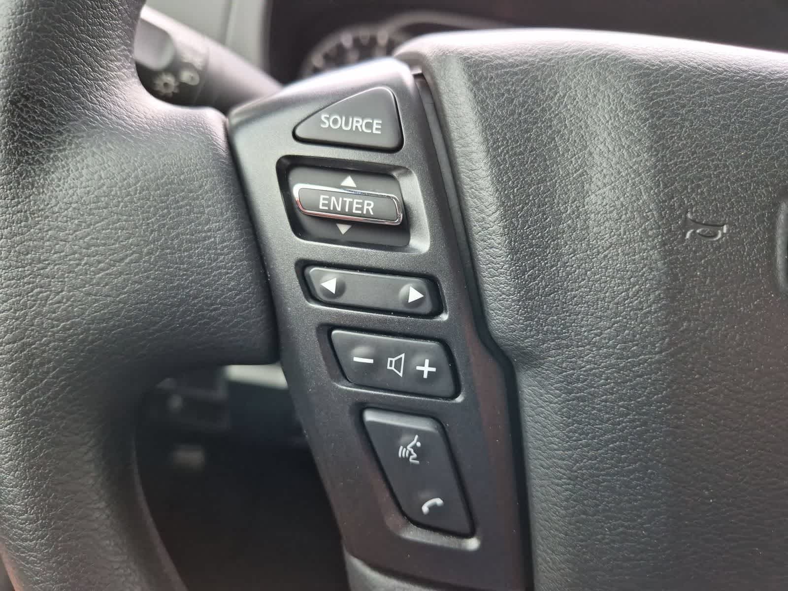 2025 Nissan Frontier SV