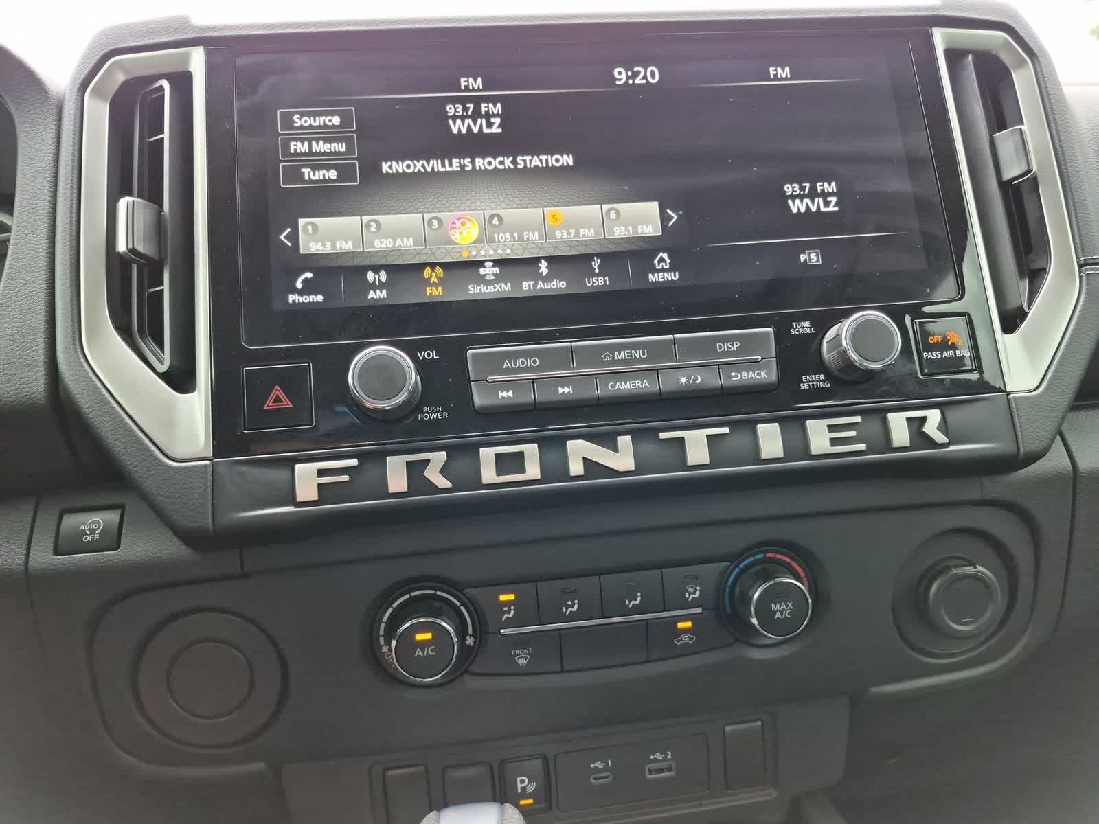 2025 Nissan Frontier SV
