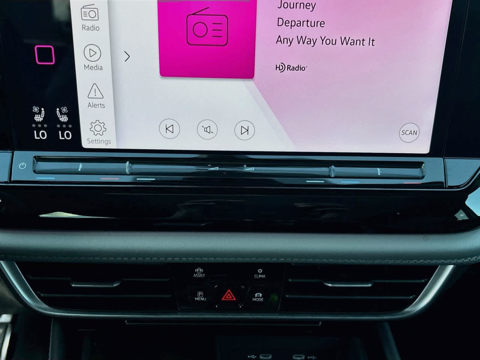 2024 Volkswagen Atlas 2.0T Peak Edition SE w/Technology