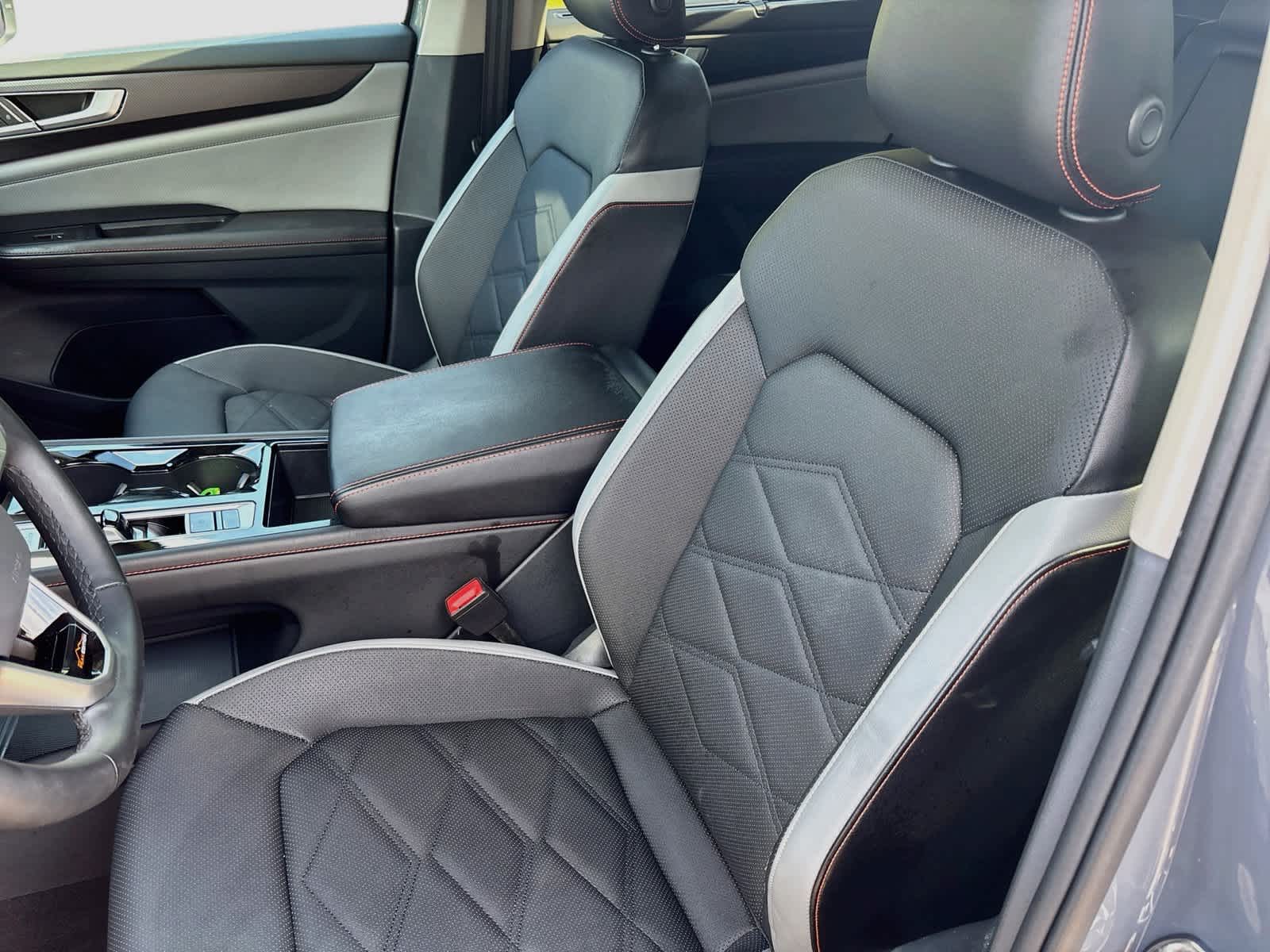 2024 Volkswagen Atlas 2.0T Peak Edition SE w/Technology