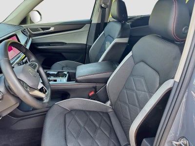2024 Volkswagen Atlas 2.0T Peak Edition SE w/Technology