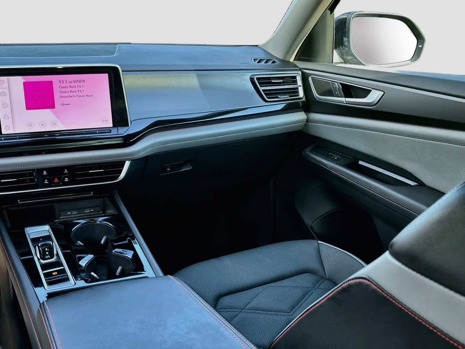 2024 Volkswagen Atlas 2.0T Peak Edition SE w/Technology