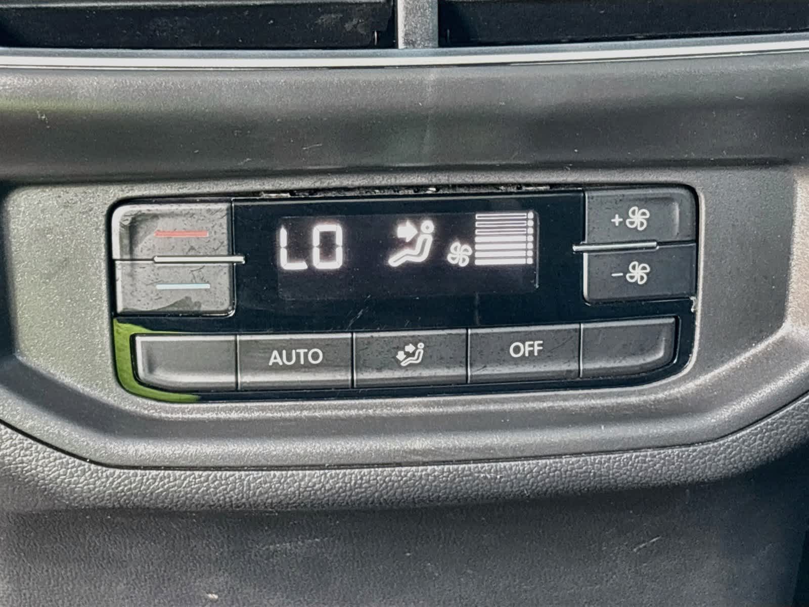 2024 Volkswagen Atlas 2.0T Peak Edition SE w/Technology