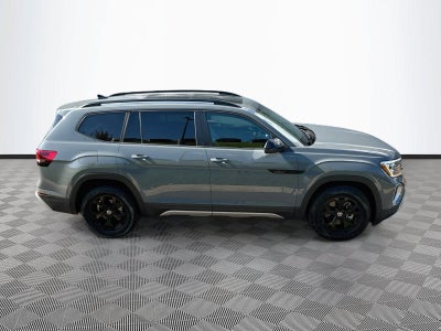 2024 Volkswagen Atlas 2.0T Peak Edition SE w/Technology