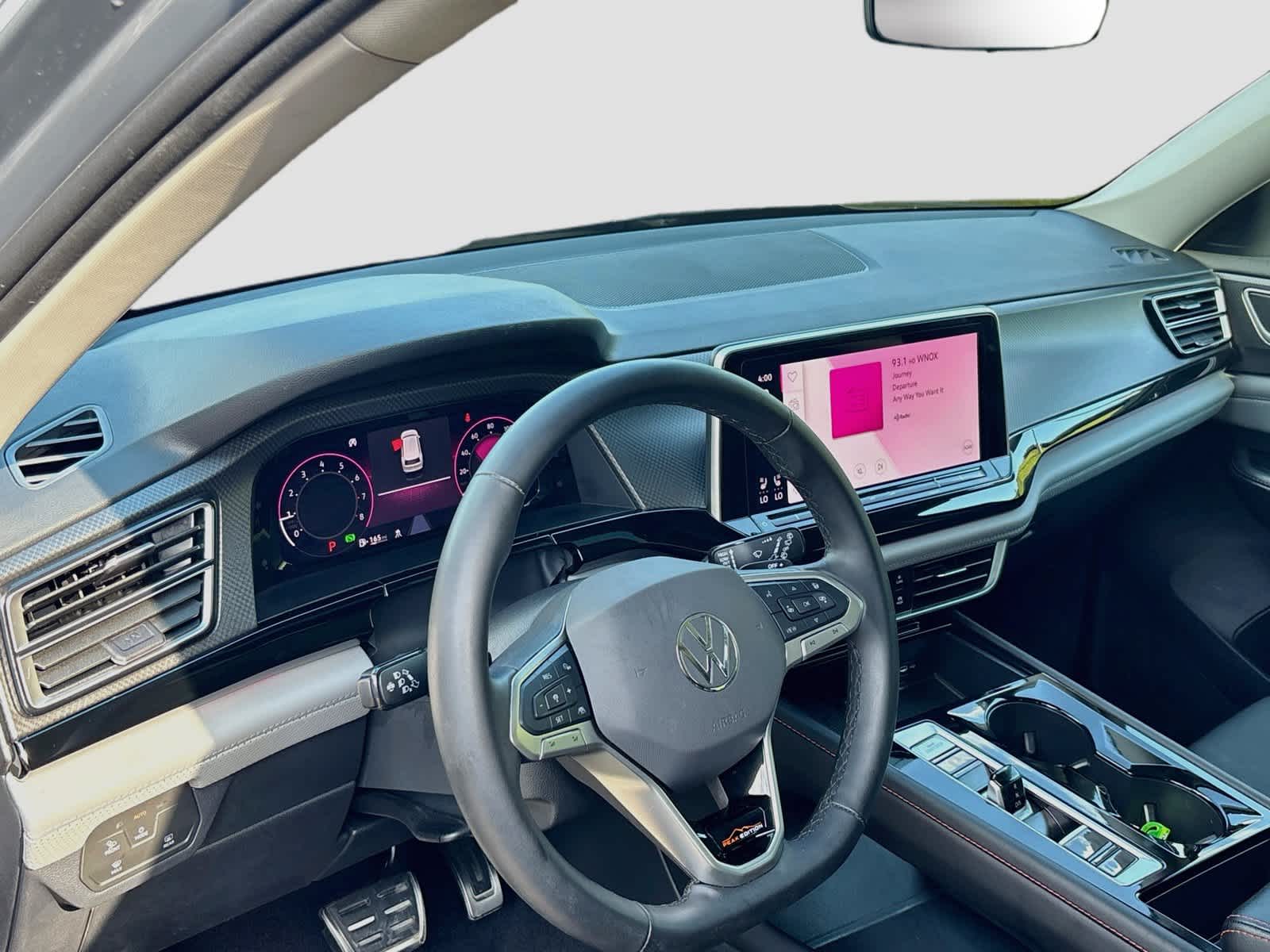 2024 Volkswagen Atlas 2.0T Peak Edition SE w/Technology
