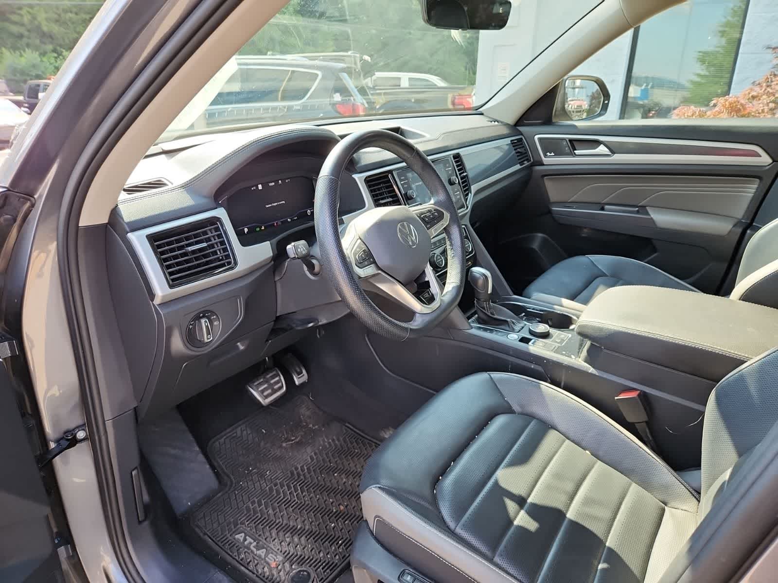 2023 Volkswagen Atlas 3.6L V6 SEL Premium R-Line