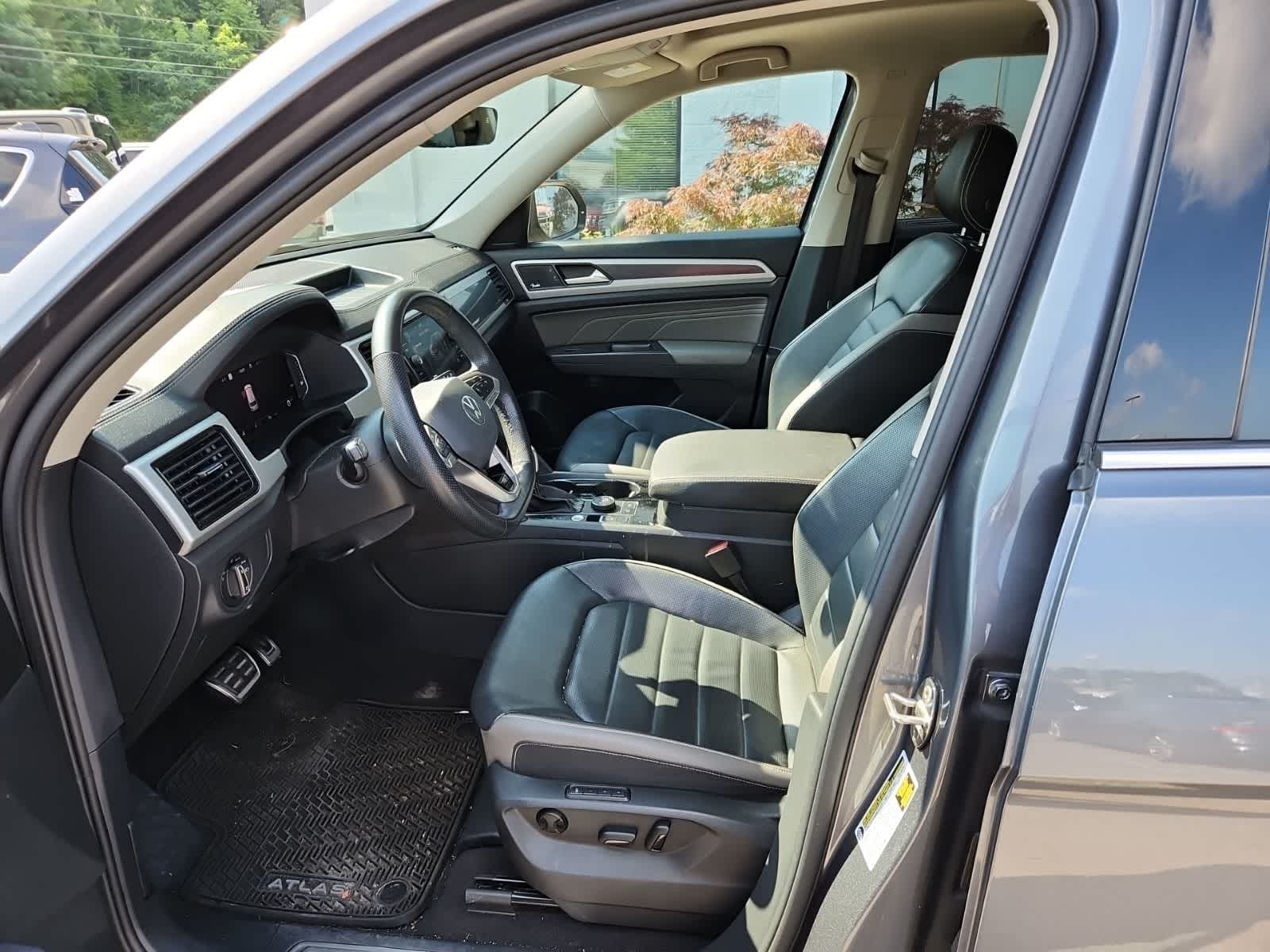 2023 Volkswagen Atlas 3.6L V6 SEL Premium R-Line