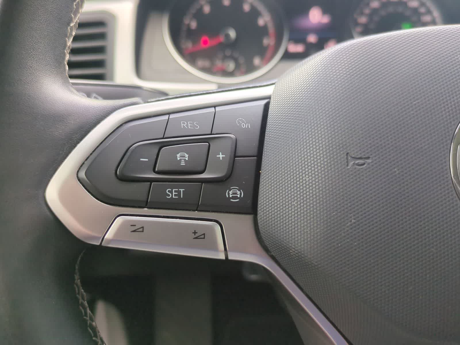 2021 Volkswagen Atlas Cross Sport 3.6L V6 SE w/Technology