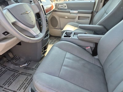 2008 Chrysler Town & Country Touring