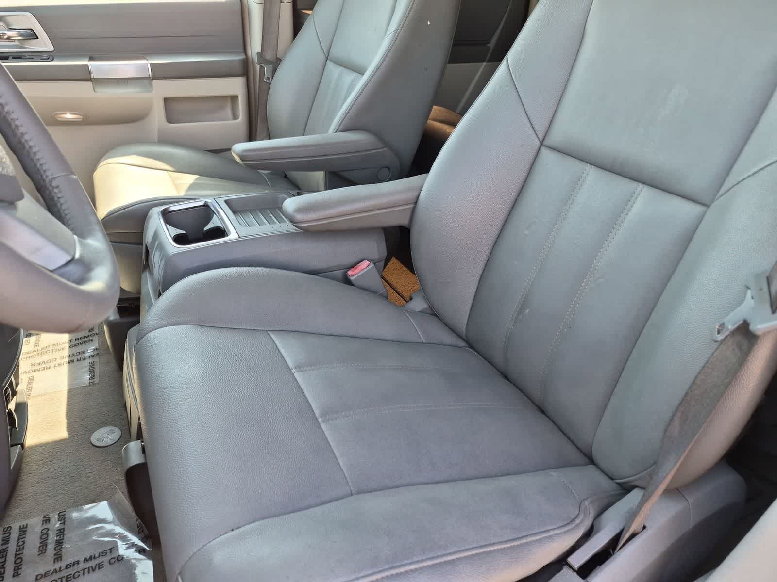 2008 Chrysler Town & Country Touring