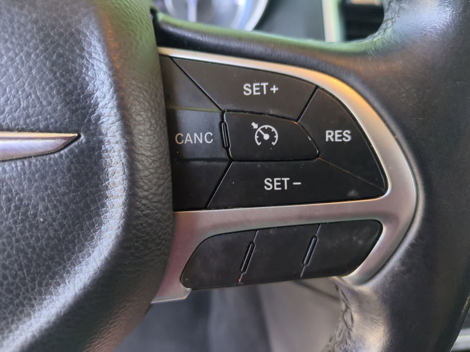 2015 Chrysler 300 Limited