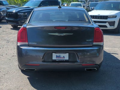 2015 Chrysler 300 Limited