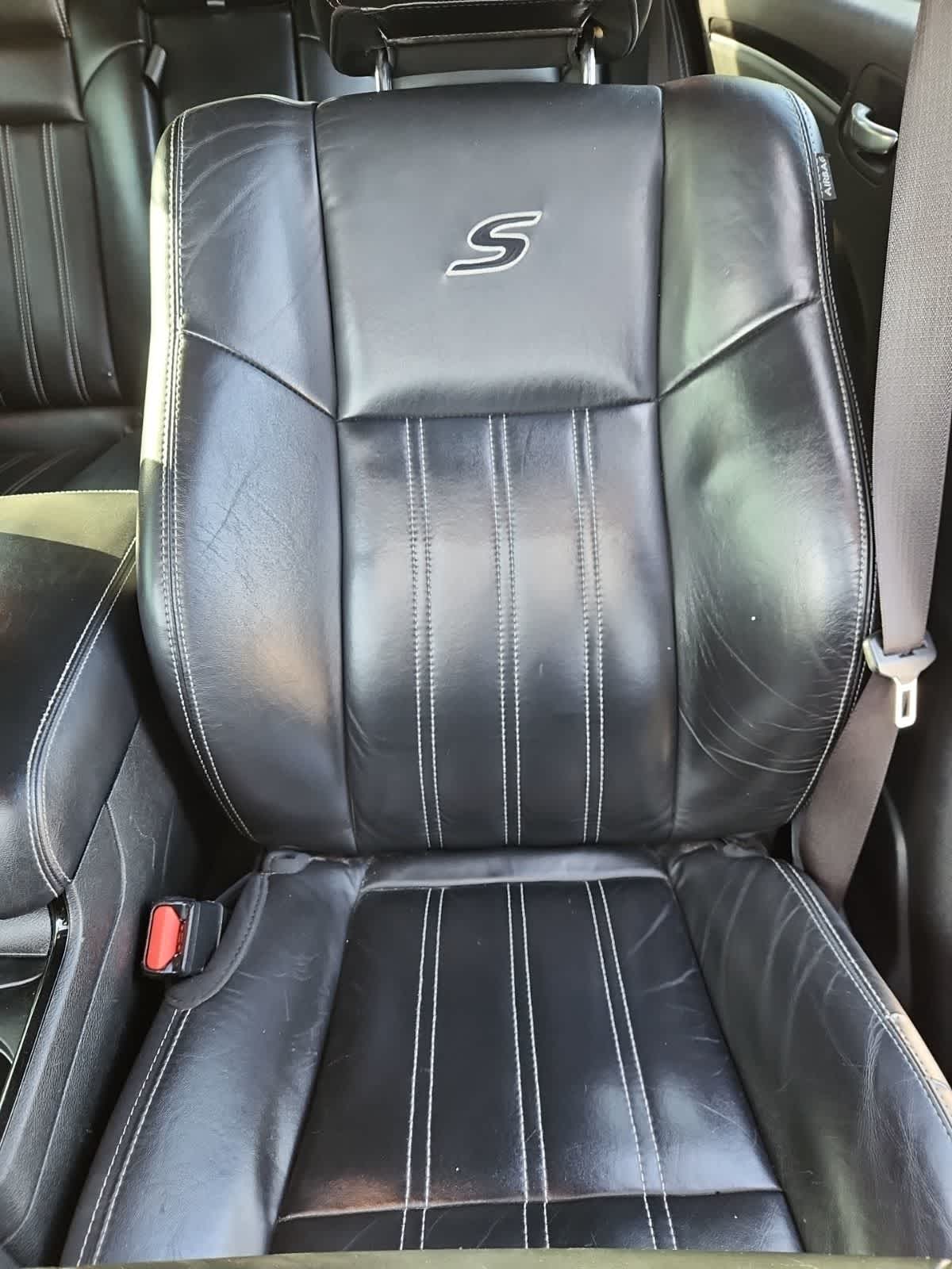 2019 Chrysler 300 300S