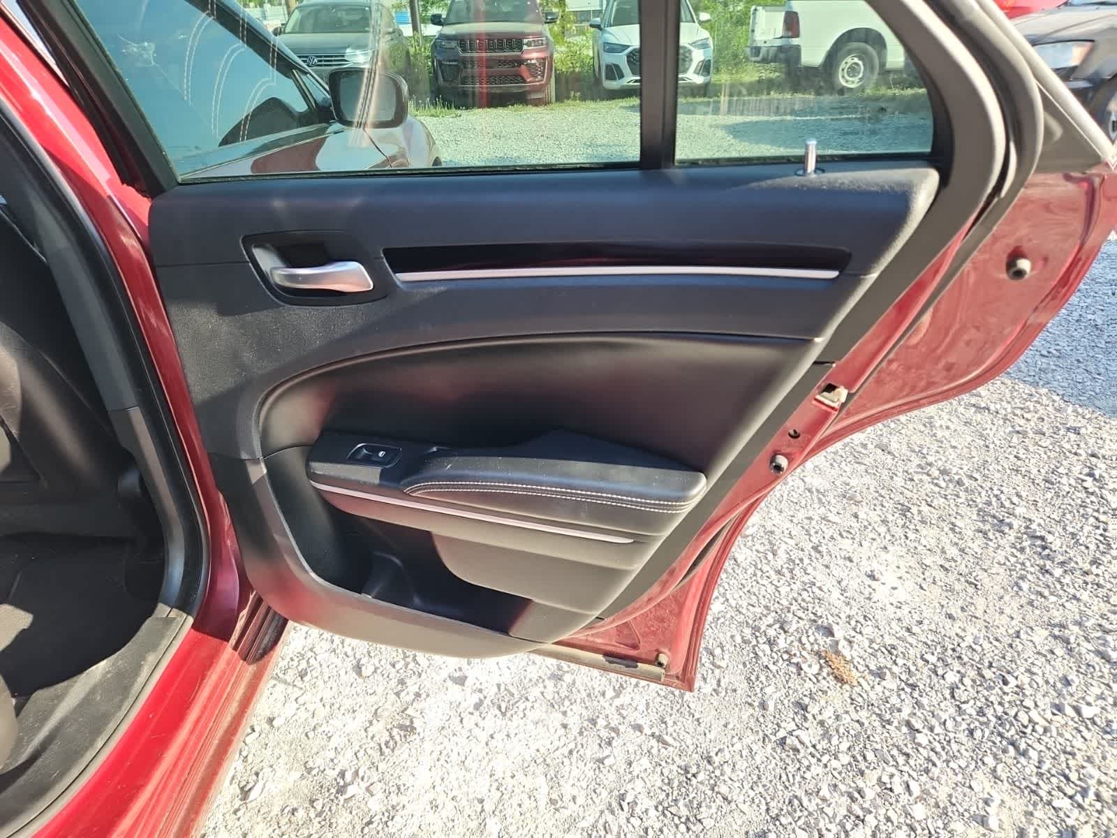 2019 Chrysler 300 300S