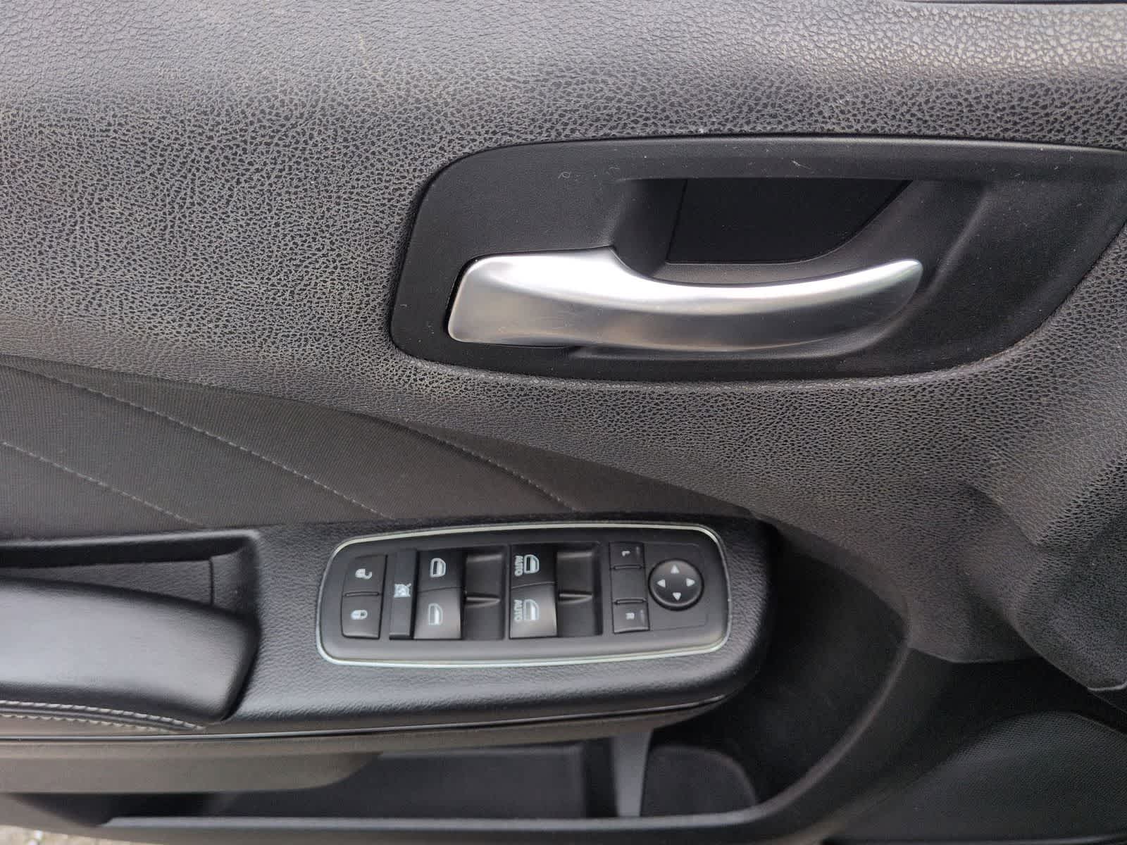 2017 Dodge Charger SXT