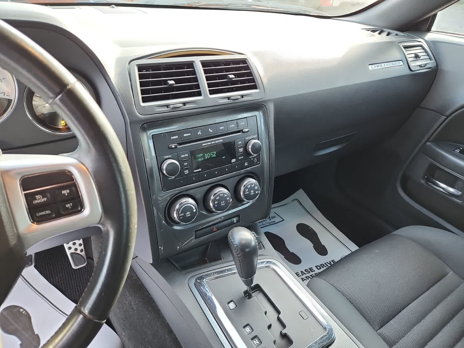 2012 Dodge Challenger SXT