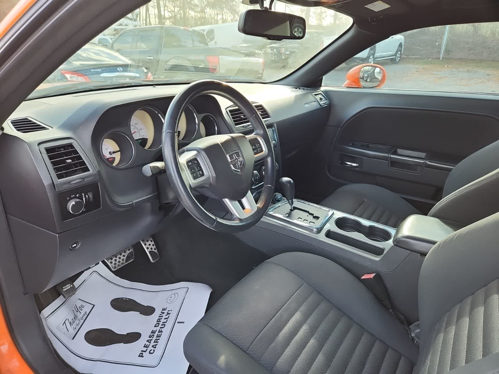 2012 Dodge Challenger SXT