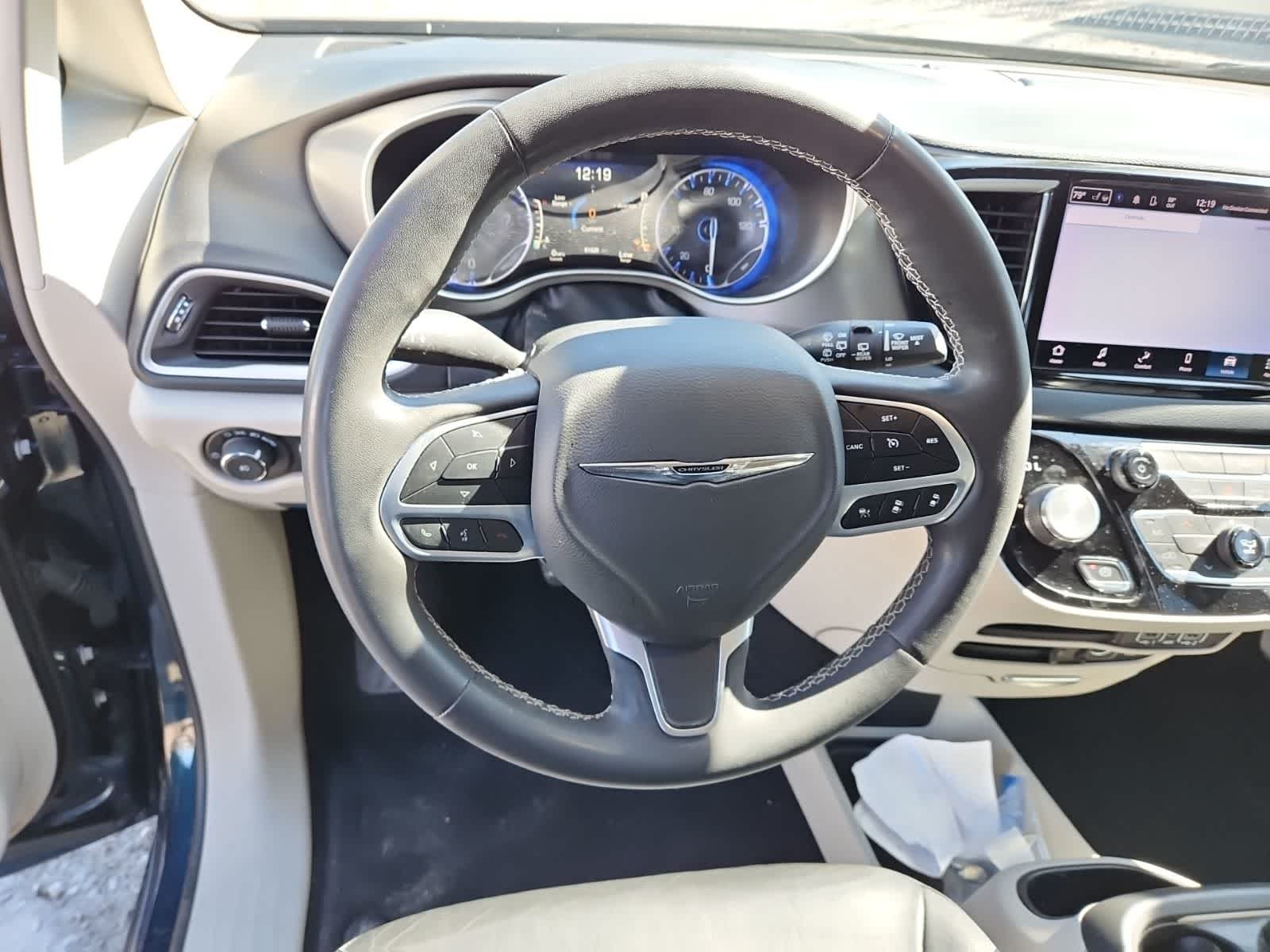 2022 Chrysler Pacifica Touring L