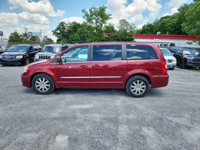 2013 Chrysler Town & Country Touring