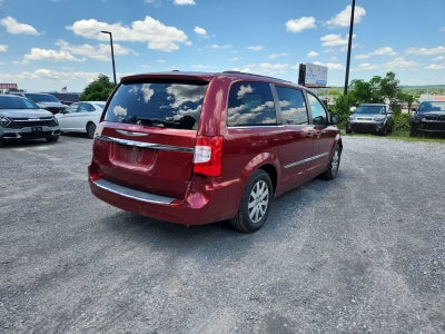 2013 Chrysler Town & Country Touring