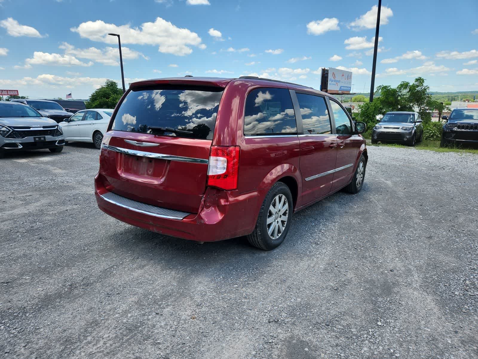 2013 Chrysler Town & Country Touring