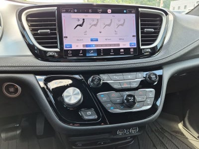 2021 Chrysler Pacifica Hybrid Touring L